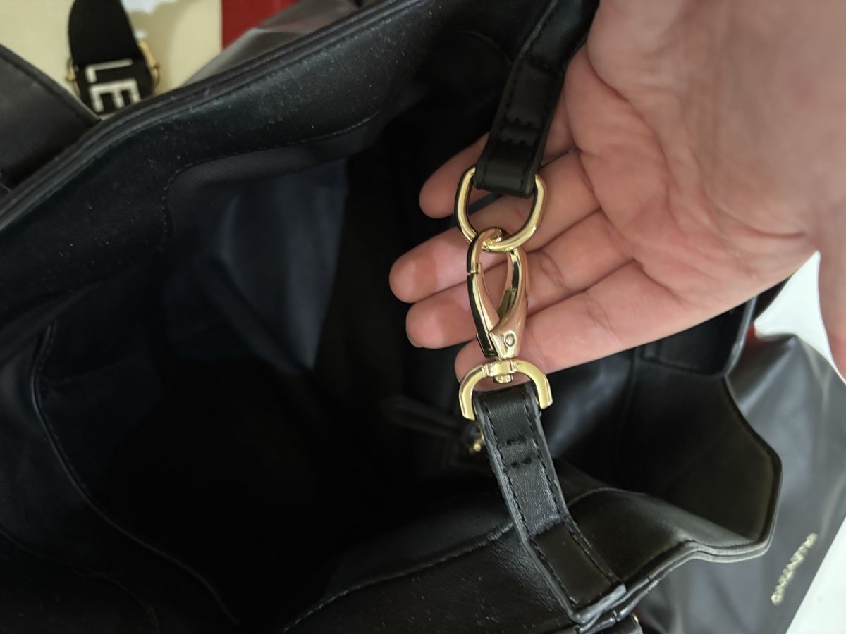 Valentino Borse da donna: Sac Valentino noir – Nuovo (secondo la descrizione) da Sion venduto da DayJenn 6