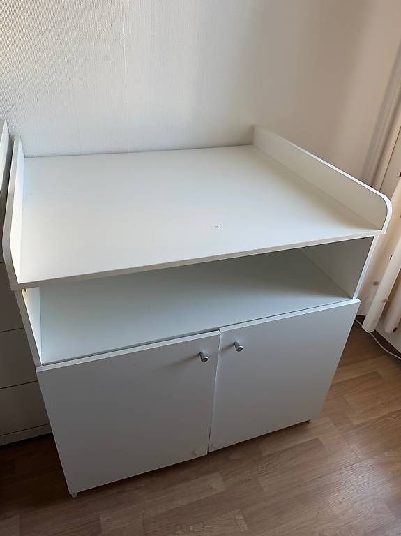 Wickeltisch & Zubehör: Wickelkommode – Gebraucht aus Roggwil TG von zhi_695h 1
