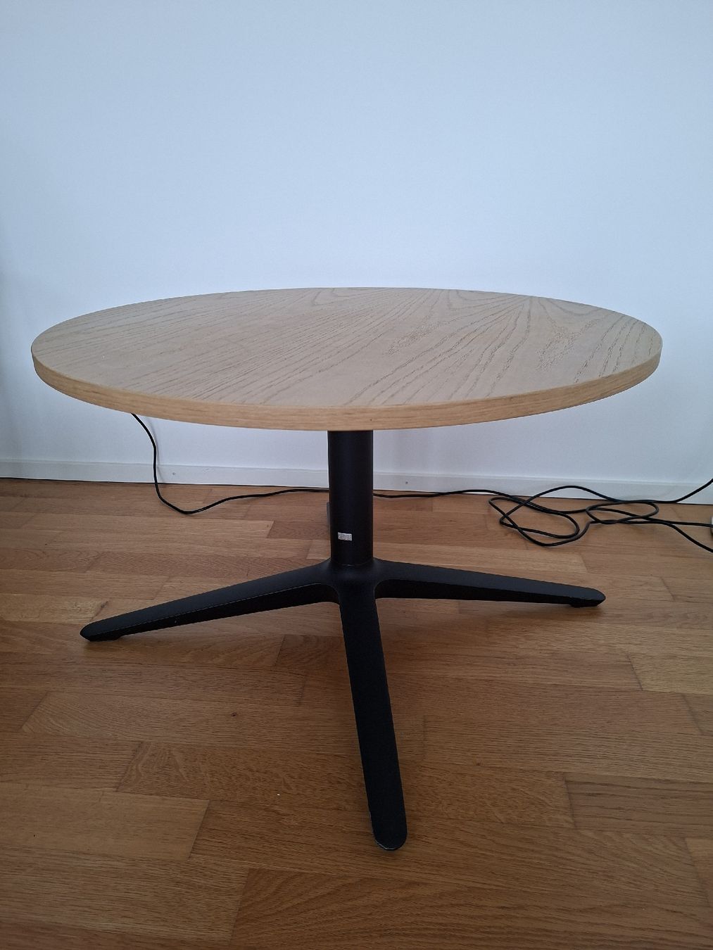 Sedus Tische: Sedus Sweetspot low table , couchtisch , Beistelltisch – Gebraucht aus Volketswil von benluke