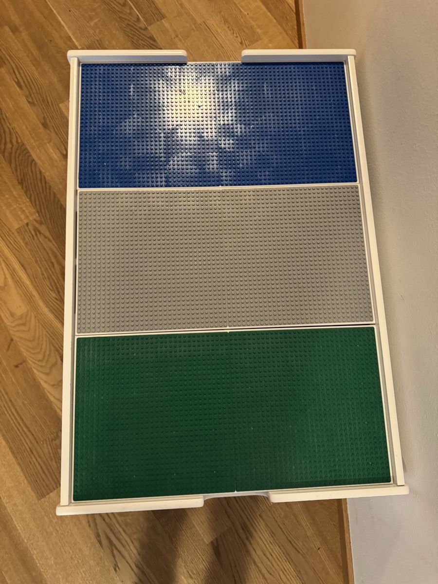 Lego Spielzeuge: Lego Tisch – Gebraucht aus Zürich von atenavat80 1