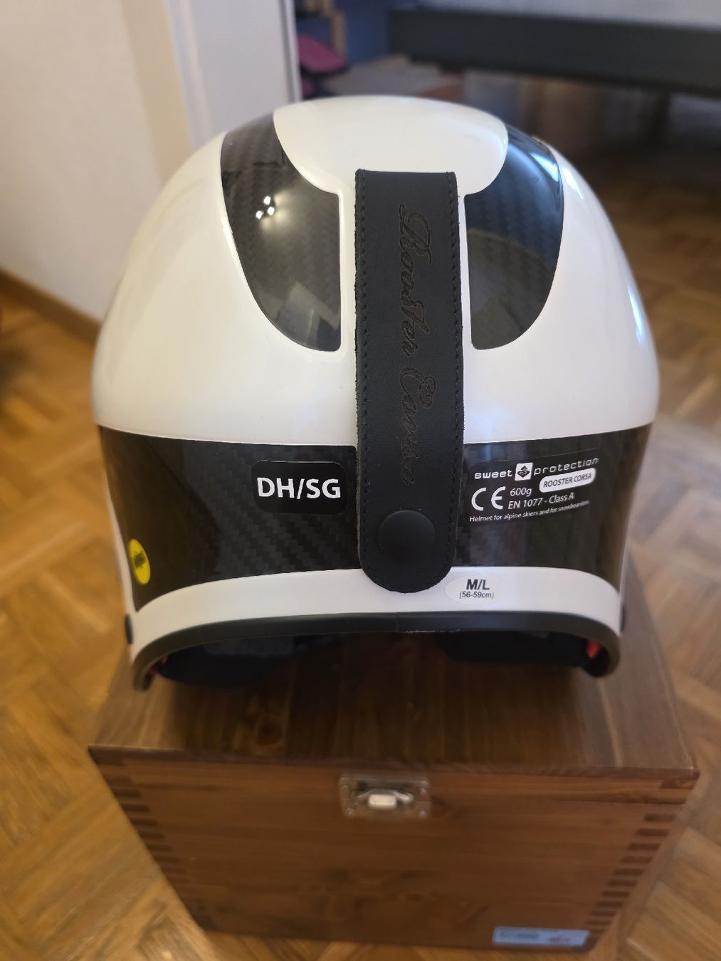 Sweet Protection Caschi: Helmet Sweet Protection Carbone – Nuovo e nell'imballaggio originale da Bulle venduto da Christophe1080 6