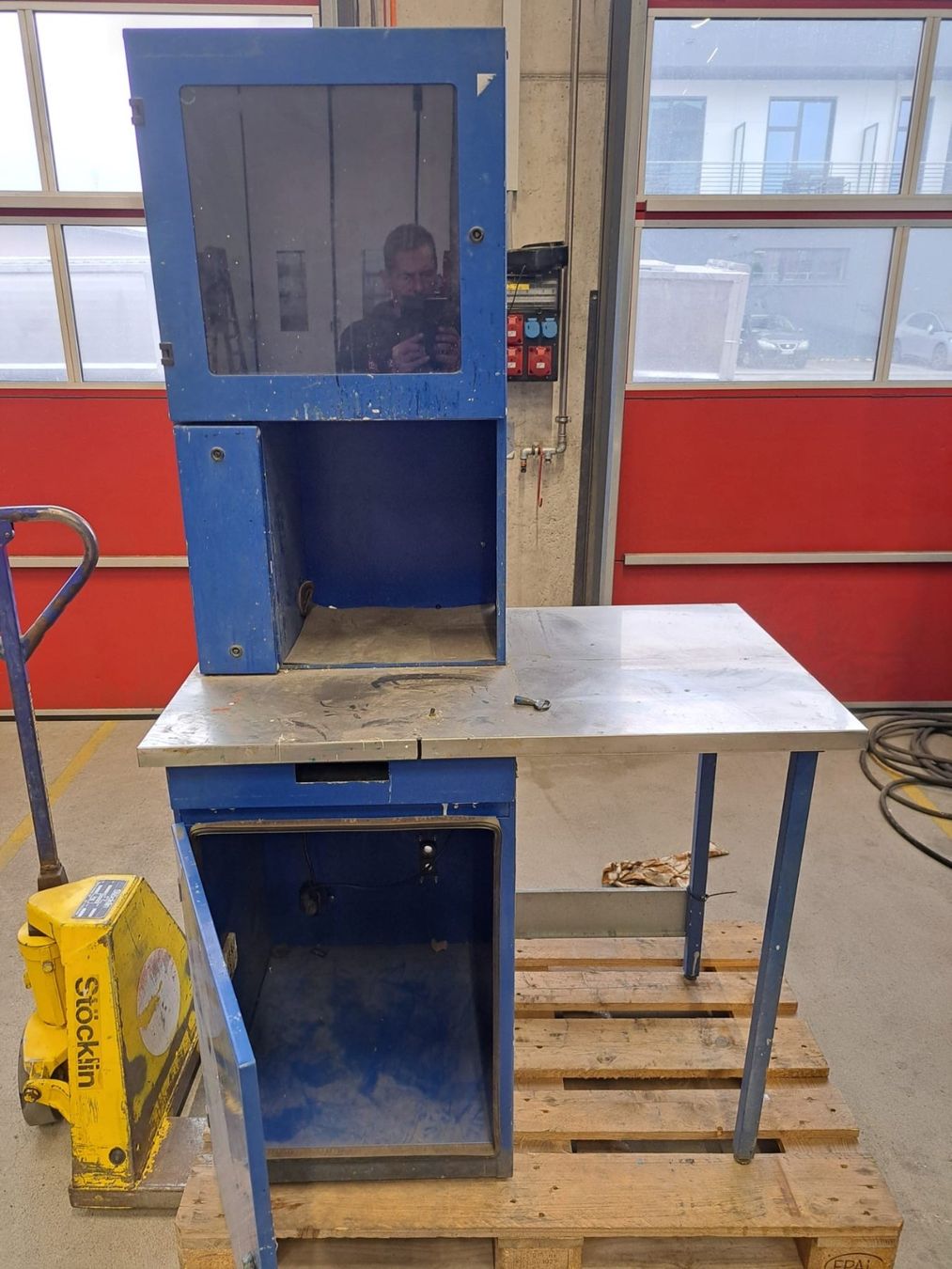 Console di mixaggio: Farbmischpult mit PC-Kasten – Usato da Bronschhofen venduto da Eschler-Fahrzeugbau 2