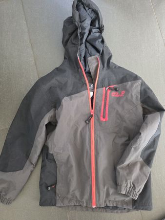 Jack Wolfskin Regenjacke schwarz /grau/rot guter Zustand