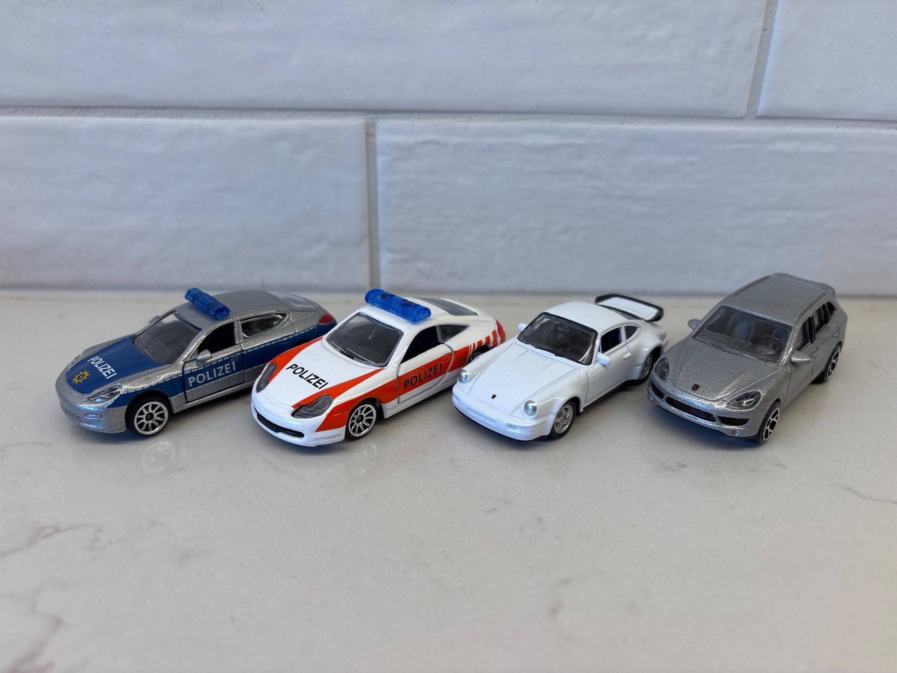 Majorette Modellautos: Majorette 4xPorsche 1/64 – Gebraucht aus Gollion von Hampton