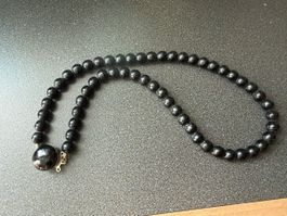 Schwarze Vintage-Halskette aus Stein oder Glas