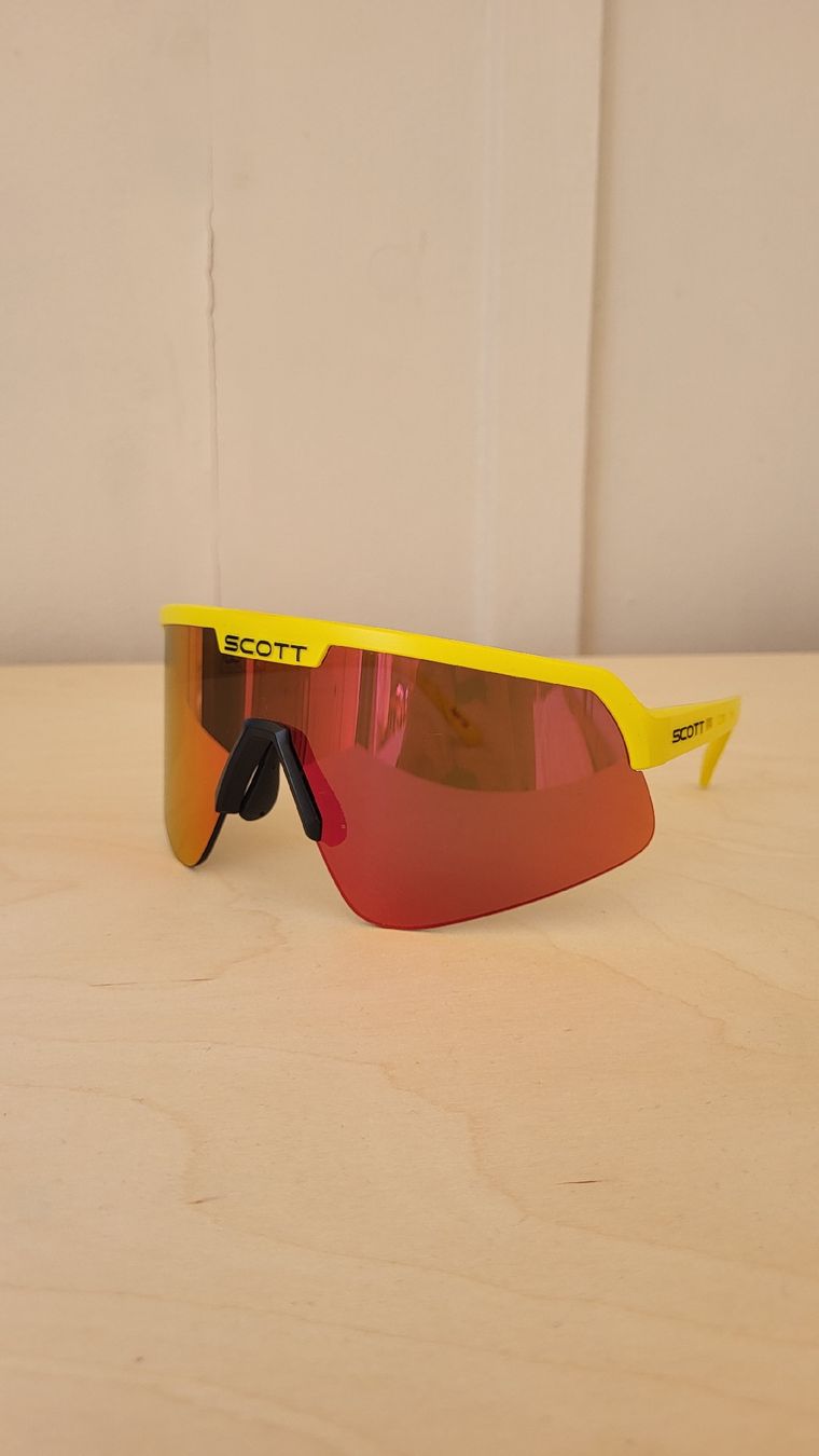 Scott Occhiali & Lenti: Lunettes de soleil SCOTT – Usato da Auvernier venduto da Yncho