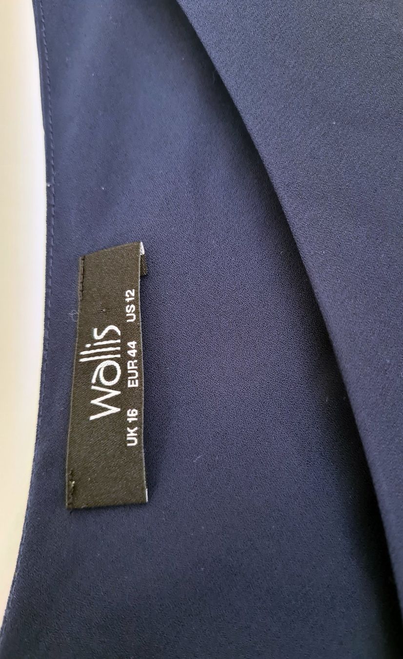 T-shirt: Shirt von Wallis Grösse 44 – Usato da Stallikon venduto da Oceanblue1 2