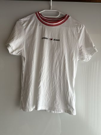 Tommy Jeans T-Shirt weiss Grösse S mit rotem Kragen