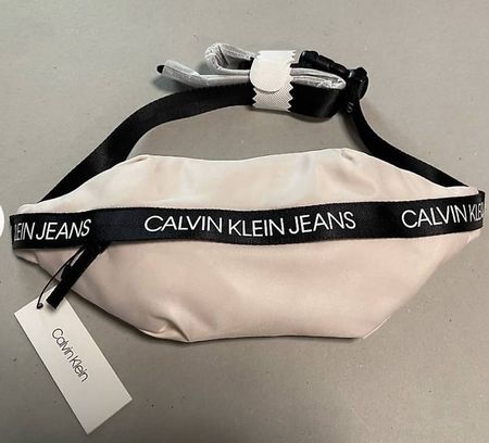 Calvin Klein Jeans Gürteltasche Neu mit Etikett