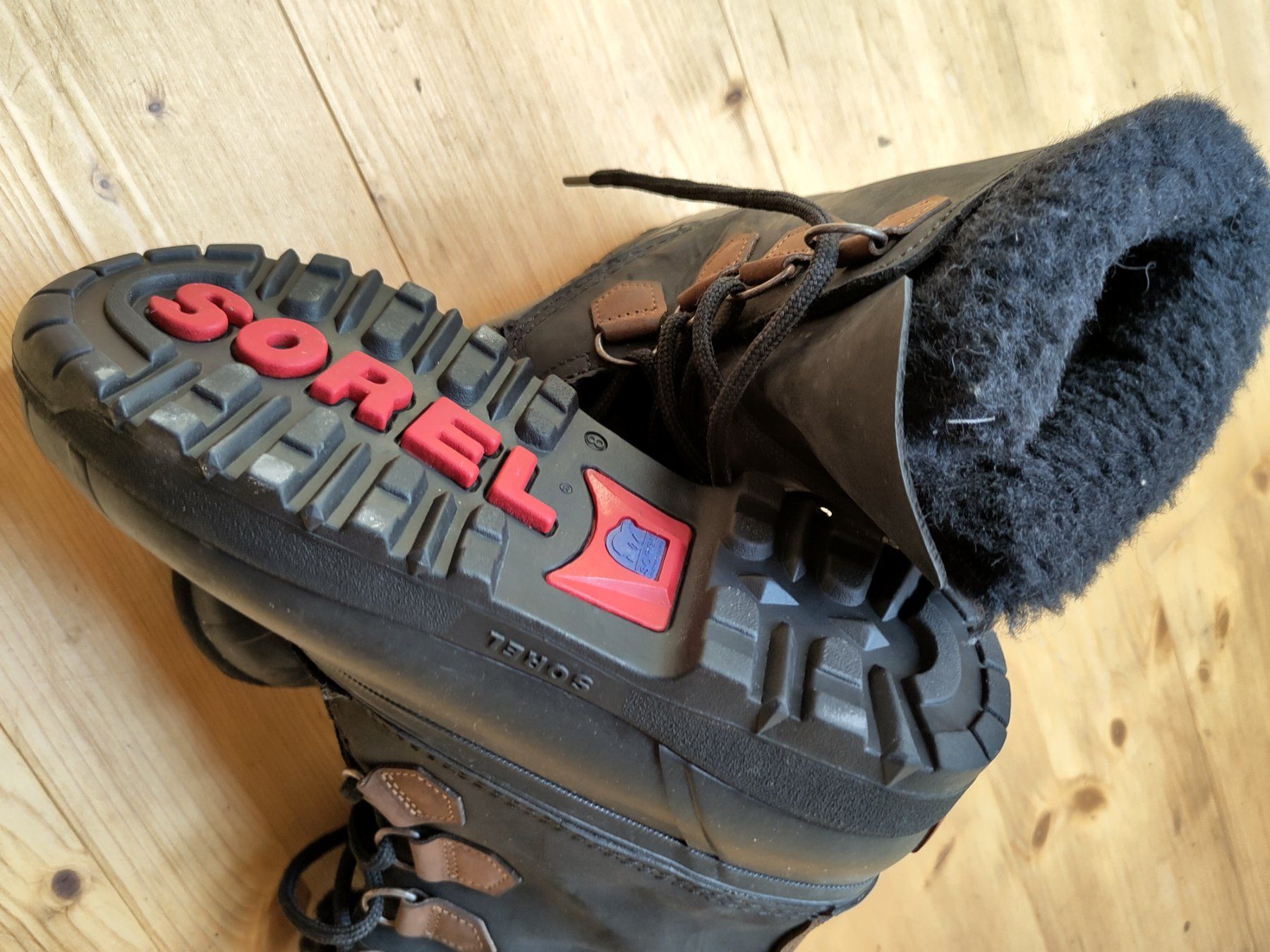 Scarpe da uomo: Winterschuhe Sorel Gr.8 – Usato da Morgarten venduto da Pipolder1 3