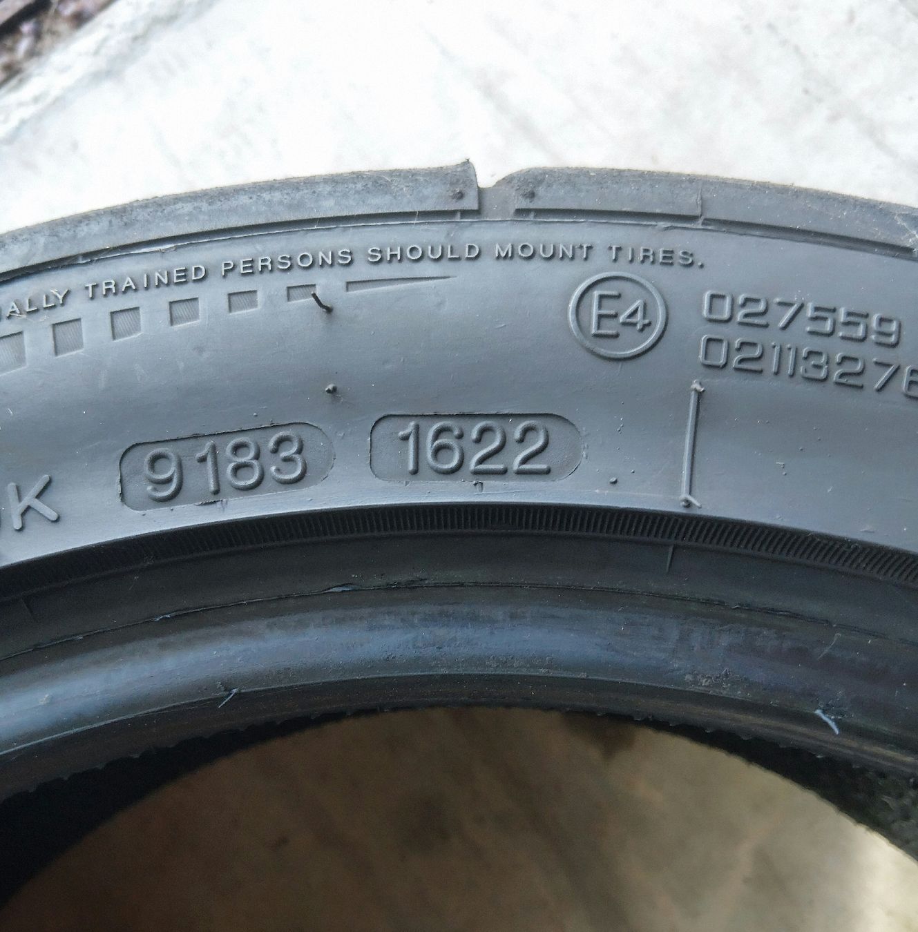 Pneus & Kompletträder: Semislick 215/45 17 – Gebraucht aus Felben-Wellhausen von Gansu 2