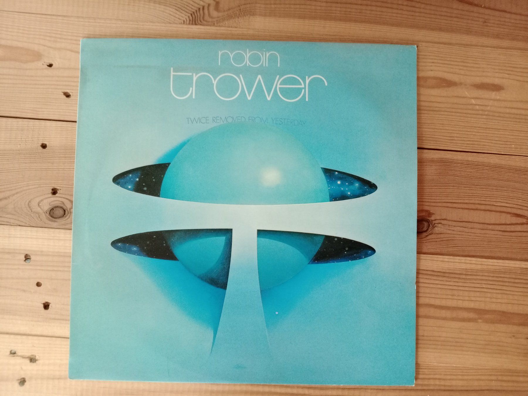 Dischi in vinile: Robin Trower - Twice Removed From Yesterday LP Vinyl – Usato da Waldenburg venduto da STICKER_KING