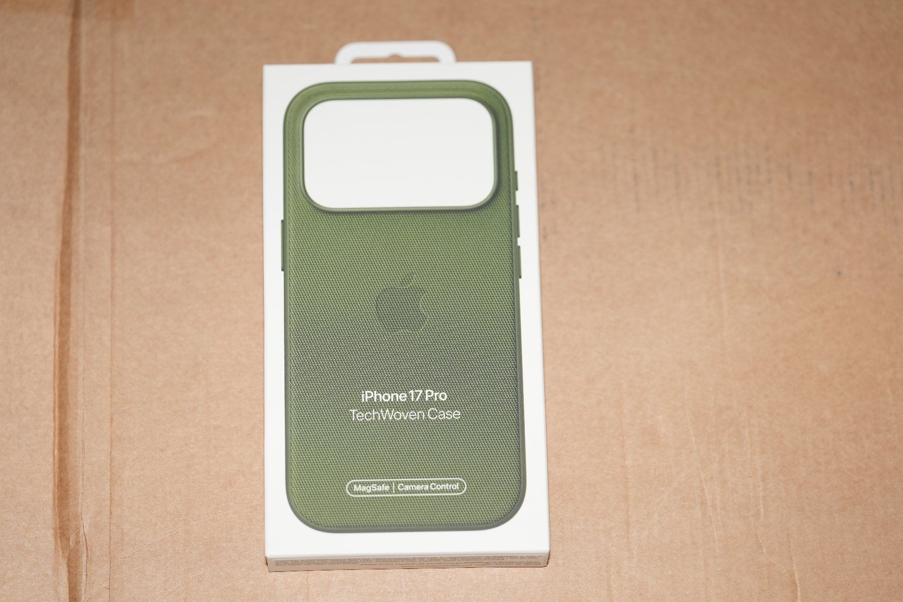 Apple Cover & Protezioni schermo: Apple TechWoven Case iPhone 17 Pro Grün – Nuovo (secondo la descrizione) da Zürich venduto da Verkaufen-Schweiz