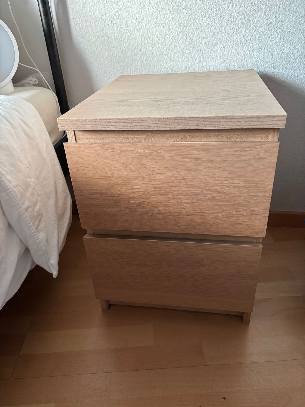 Ikea Tables de nuit: IKEA MALM Kommode mit 2 Schubladen – D'occasion à Baden par pau_shg6