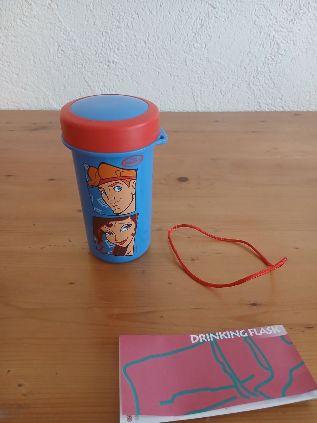 Tupperware Contenitori & Simili: Tupperware Trinkbecher Disneys Hercules – Nuovo (secondo la descrizione) da ennetmoos venduto da Andy770098
