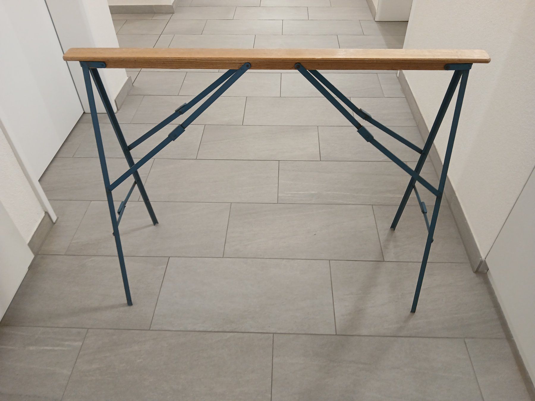 Altri mobili per ufficio: Tischbock – Usato da Arlesheim venduto da brs_j8pg