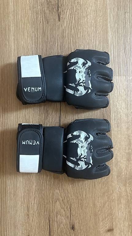 Venum Guanti & manicotti: MMA Handschuhe – Usato da Frauenfeld venduto da jan_5xhh