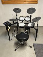 Roland TD-25KV E-Drum Set inkl. Kopfhörer und Drummersitz