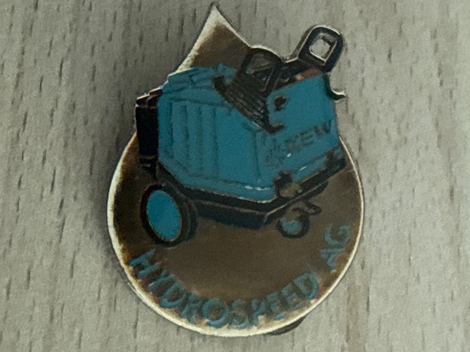 Plaketten & Abzeichen: Pin Hydro-Speed AG Reinigungssysteme – Gebraucht aus Glattbrugg von Schweigmatt