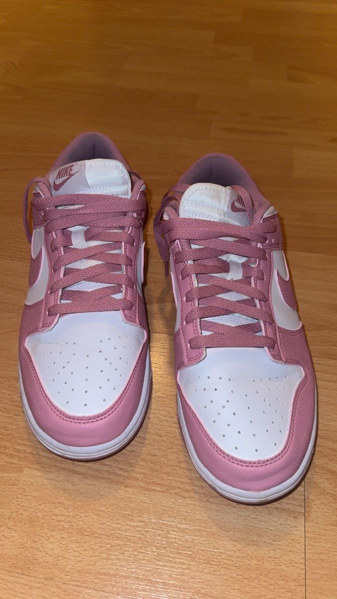 Nike Scarpe da donna: Nike Dunk Low pink – Usato da Egerkingen venduto da toniihrr