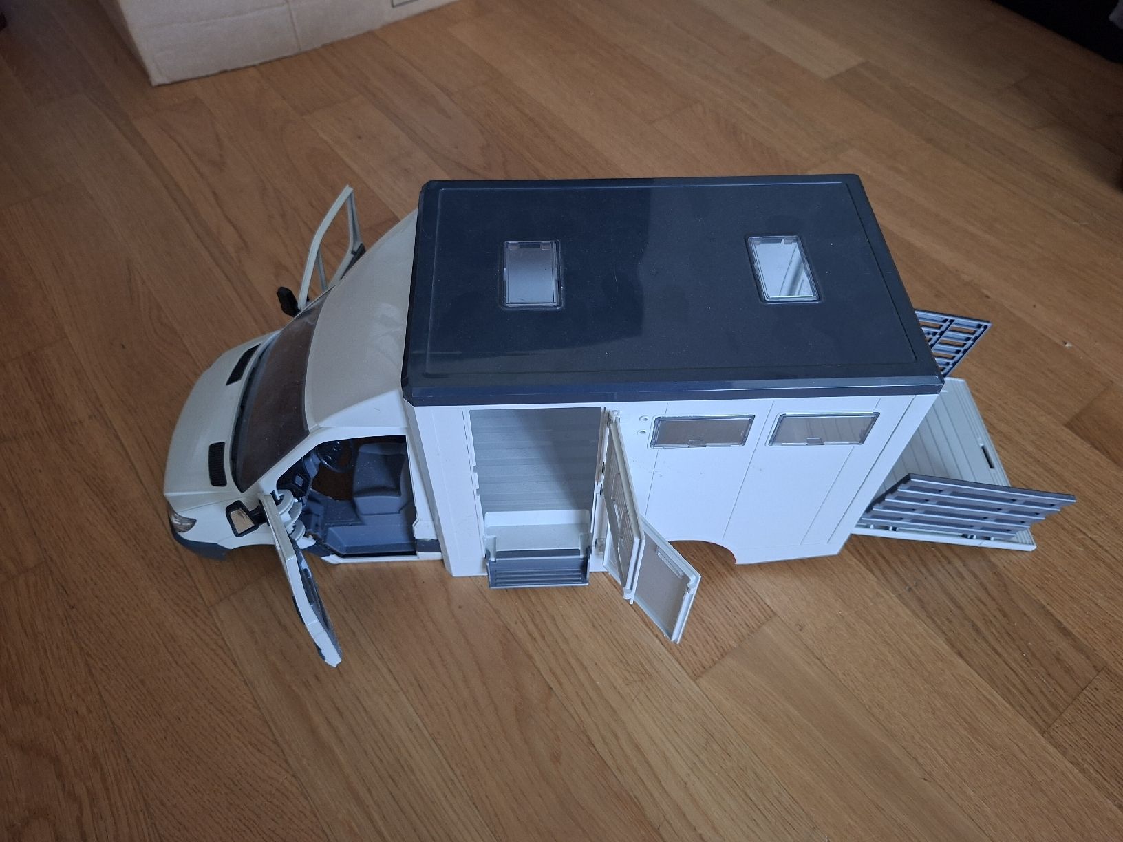 Modellismo RC: RC LKW – Difettoso da Winznau venduto da Jaguar_01