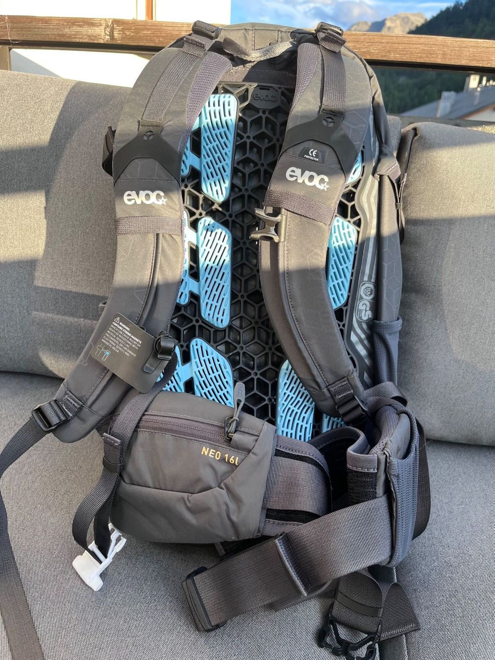 Evoc Sacs à dos: Evoc Neo 16 l – Neuf avec emballage d'origine à Pontresina par ste_5mly 4