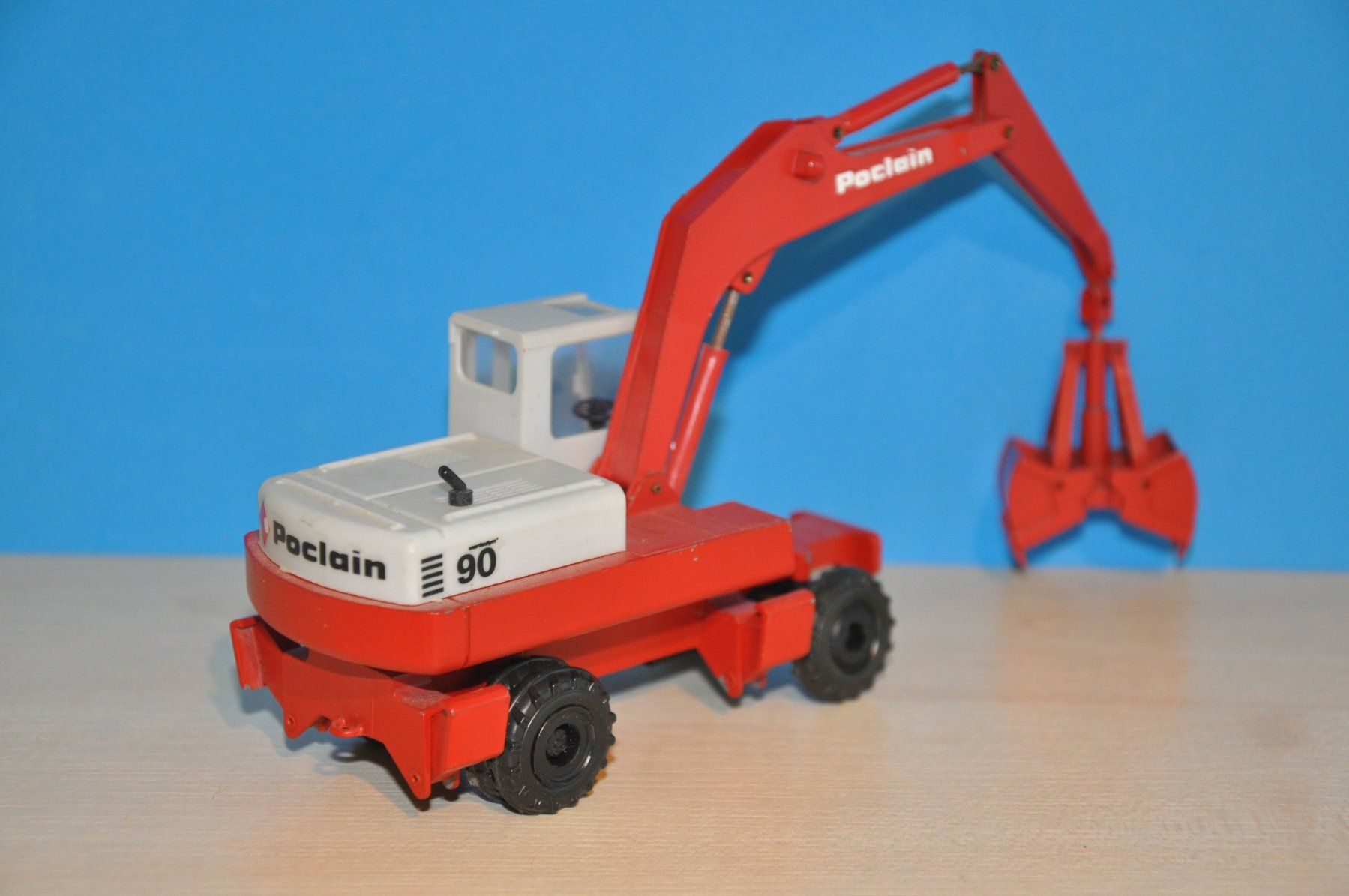 Kits de montage: POCLAIN 90 Mobilbagger – D'occasion à Mitlödi par worker04 2