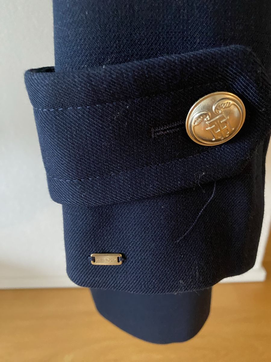 Tommy Hilfiger Manteaux: Veste neuf tommy Hilfiger – Neuf (Voir description) à Nyon par rab_vl5j 1