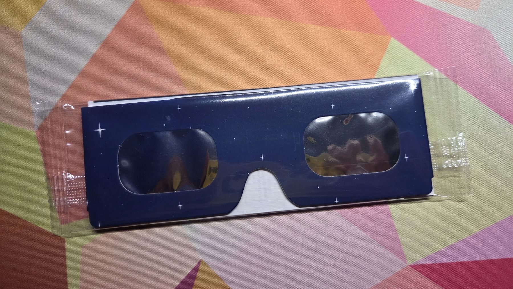 Brillen & Gläser: Lunettes pour éclipse certifié ISO - Neuchâtel – Neu und originalverpackt aus Coffrane von plop