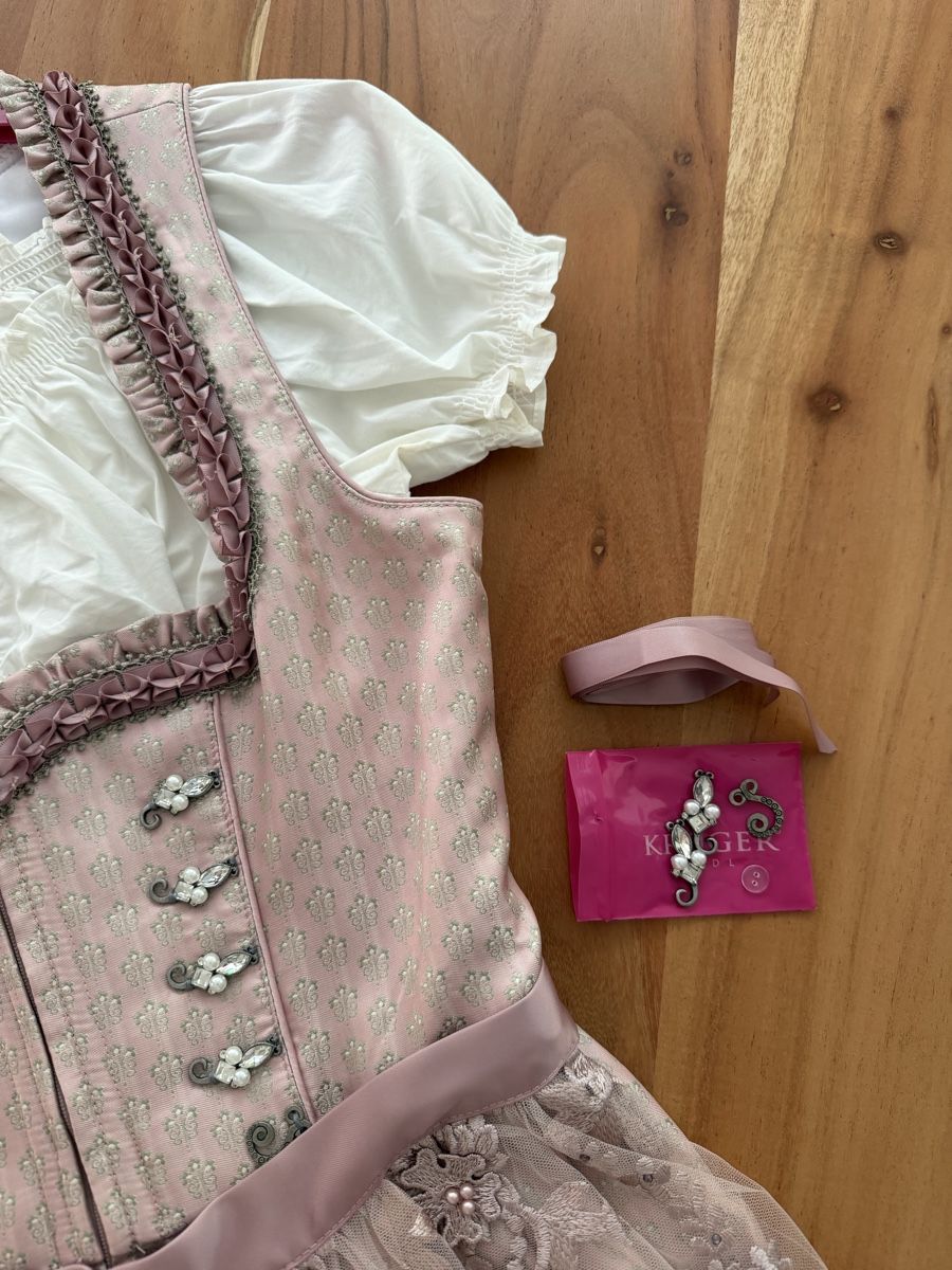Vestiti: Krüger Dirndl mit Spitze und Bluse – Usato da Oberbipp venduto da WyssShania 6