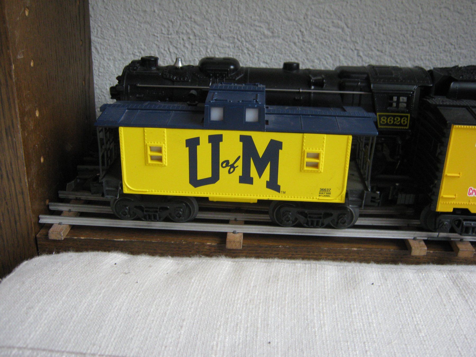 Trains électriques: 3 US Güterwagen  Spur 0 – D'occasion à Hirschthal par Legov 8