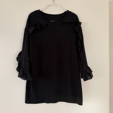 Shirt schwarz Grösse 2 Marc Cain Rüschenärmel guter Zustand