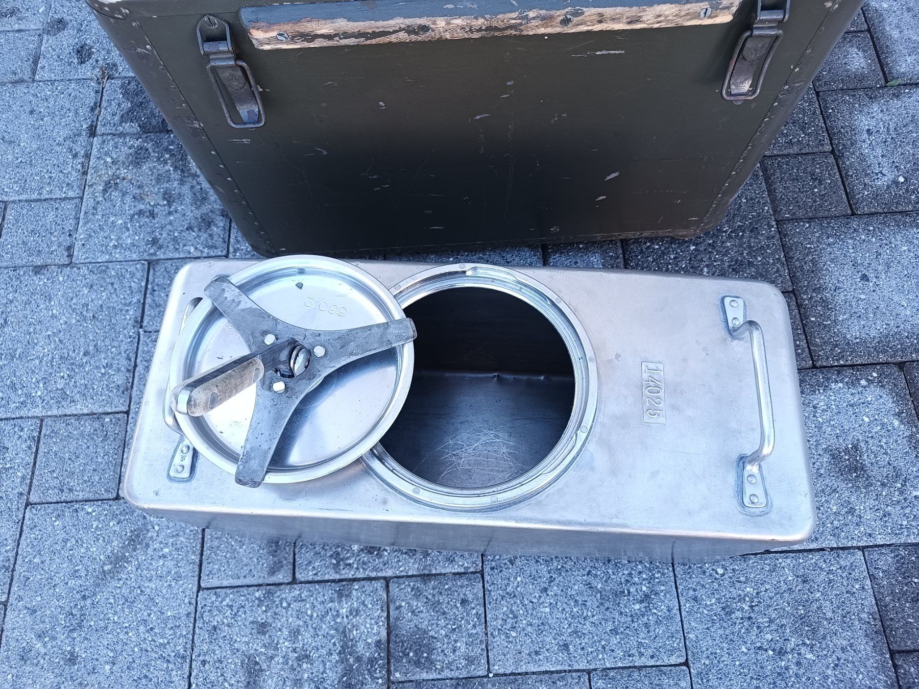 Cucine complete: Schweizer Militär Speiseträger – Usato da Oberegg venduto da A-Z.Handel.Loehrer 6
