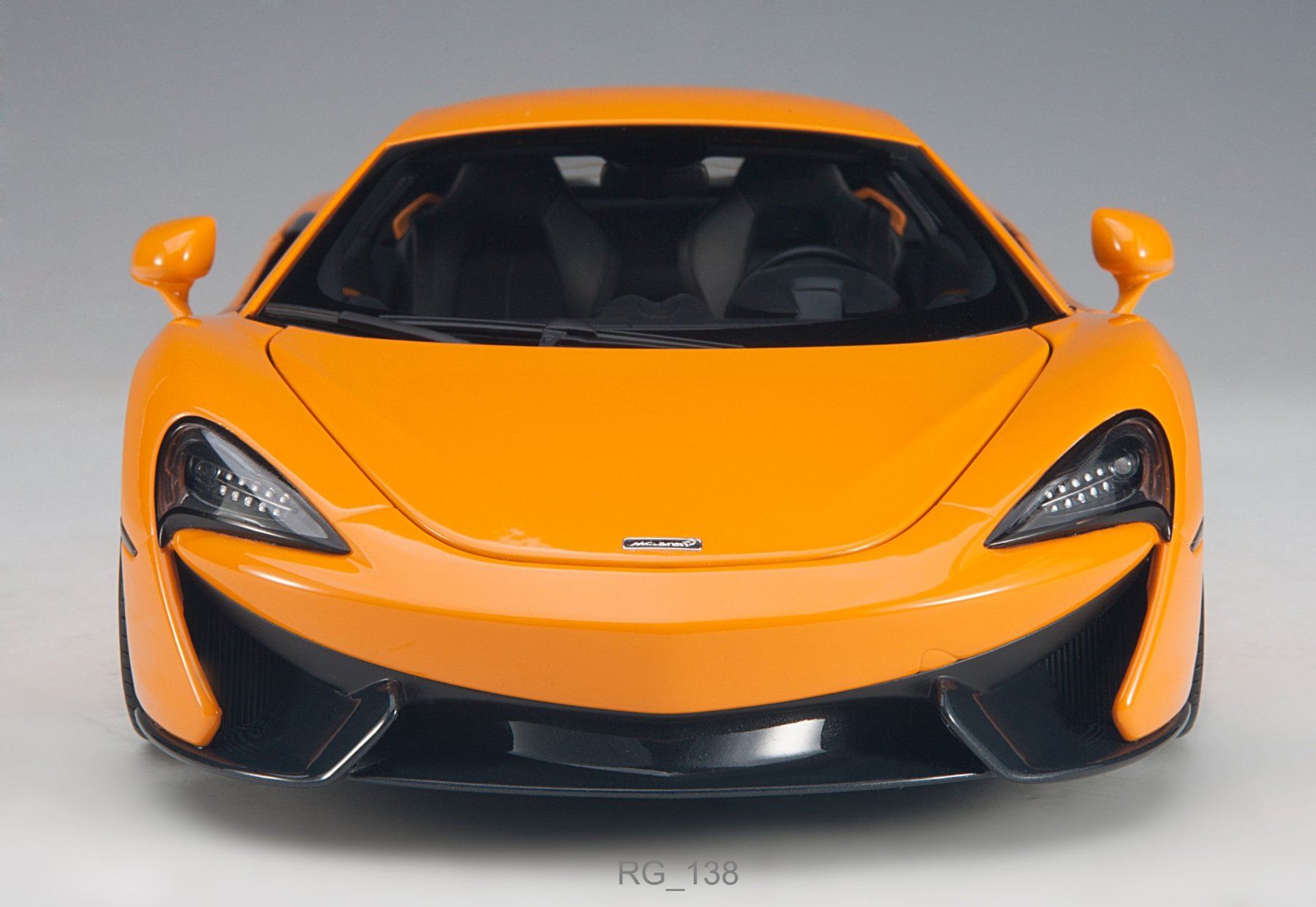 Autoart Modellautos: MCLaren 570S 1:18 – Neu und originalverpackt aus Ulisbach von mironebraska 1