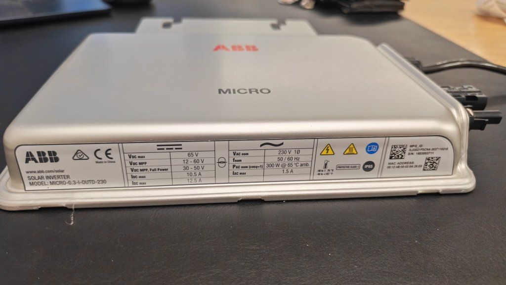 Dispositivi a energia solare: Solar Inverter ABB – Nuovo e nell'imballaggio originale da Kloten venduto da mmr1 1