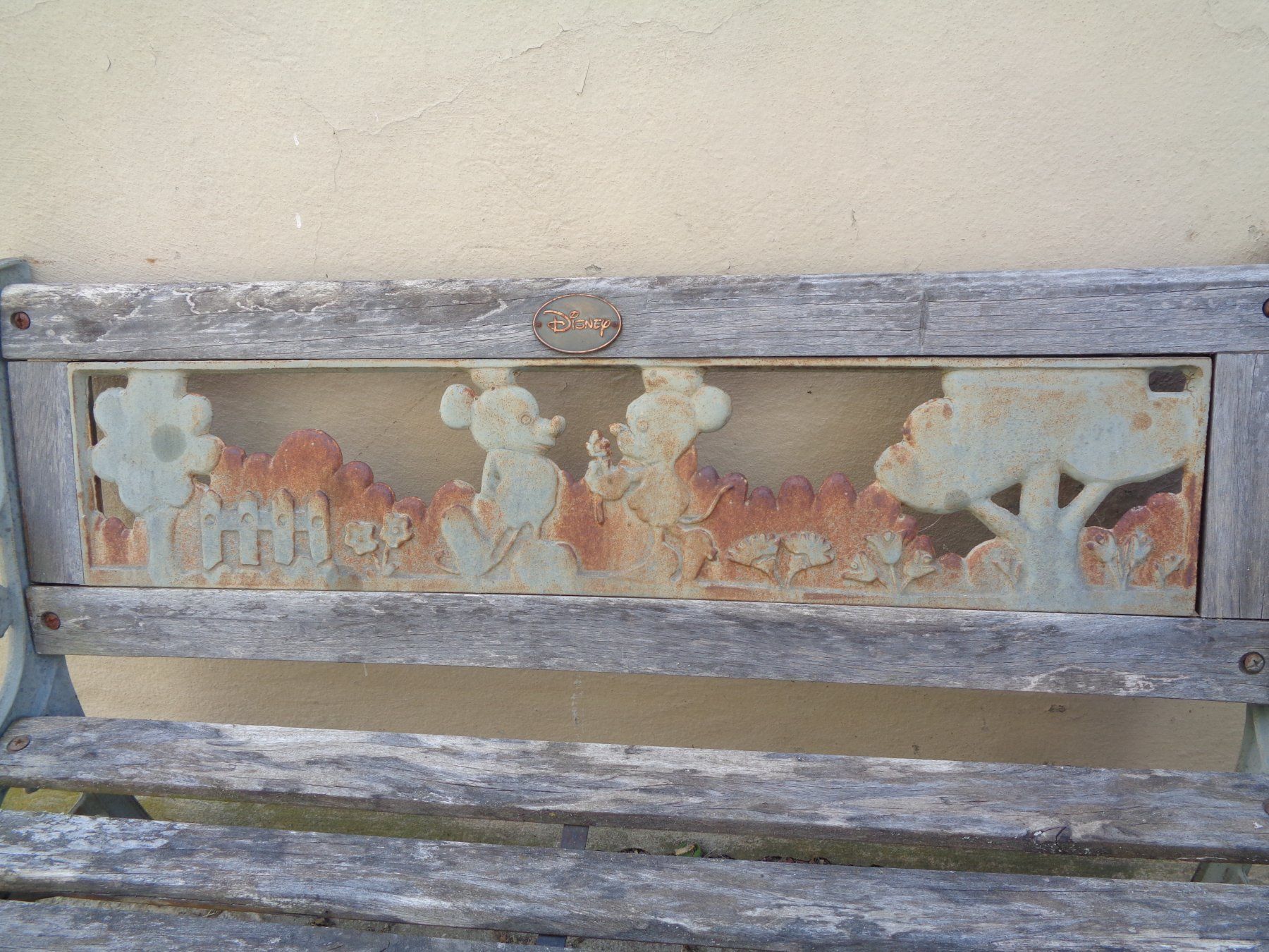 Bänke: Micki Maus - Disney - Gartenbank – Gebraucht aus Allschwil von mumat 1
