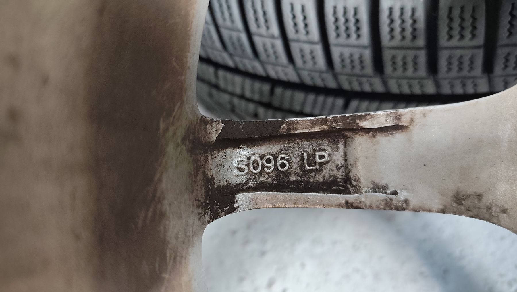Cerchioni: Felgen mit Winterreifen – Usato da Wünnewil venduto da labi91 8