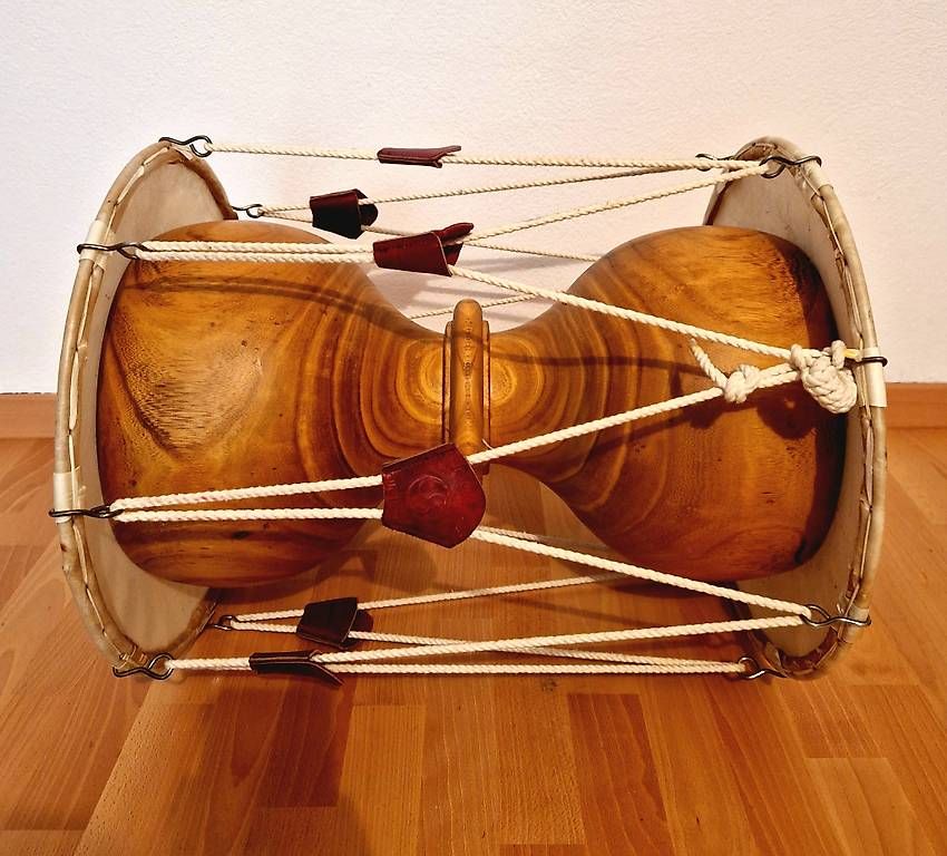 Musikinstrumente: Janggu (koreanische Trommel) – Gebraucht aus Bremgarten b. Bern von Athinaa