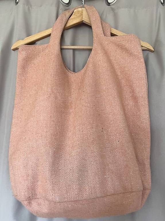 Borse da donna: Sac besace rose paillettes argent – Usato da Versoix venduto da L_armoire_d_isa 1