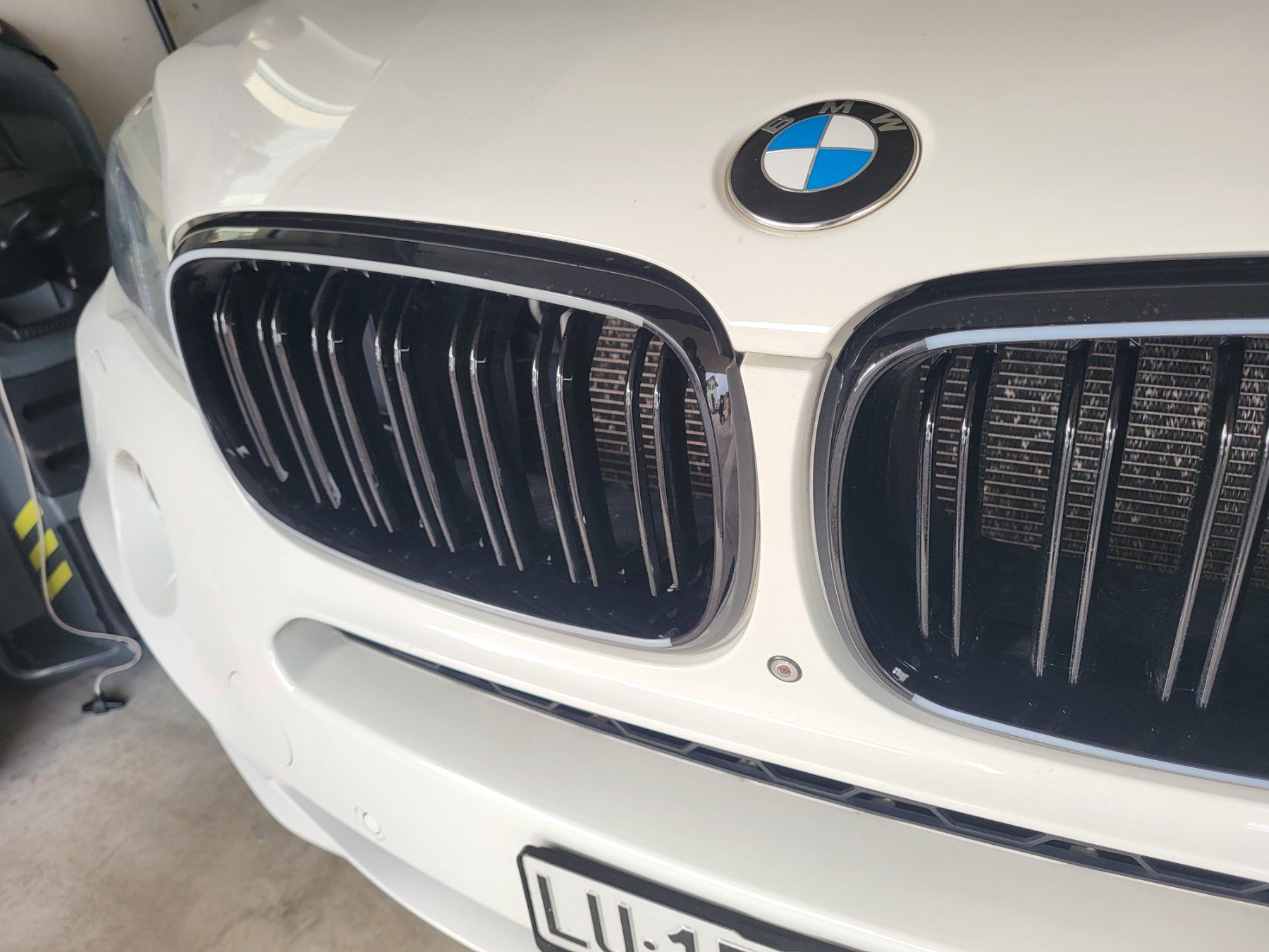 bmw-k-hlergrill-niere-x5-f15-belechtet-glow-grill-neu-gem-ss