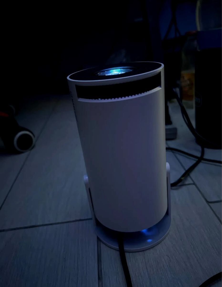 Videoprojektoren: Smarter LED Beamer  Neu! – Neu und originalverpackt aus Zürich von swiss.tech 3