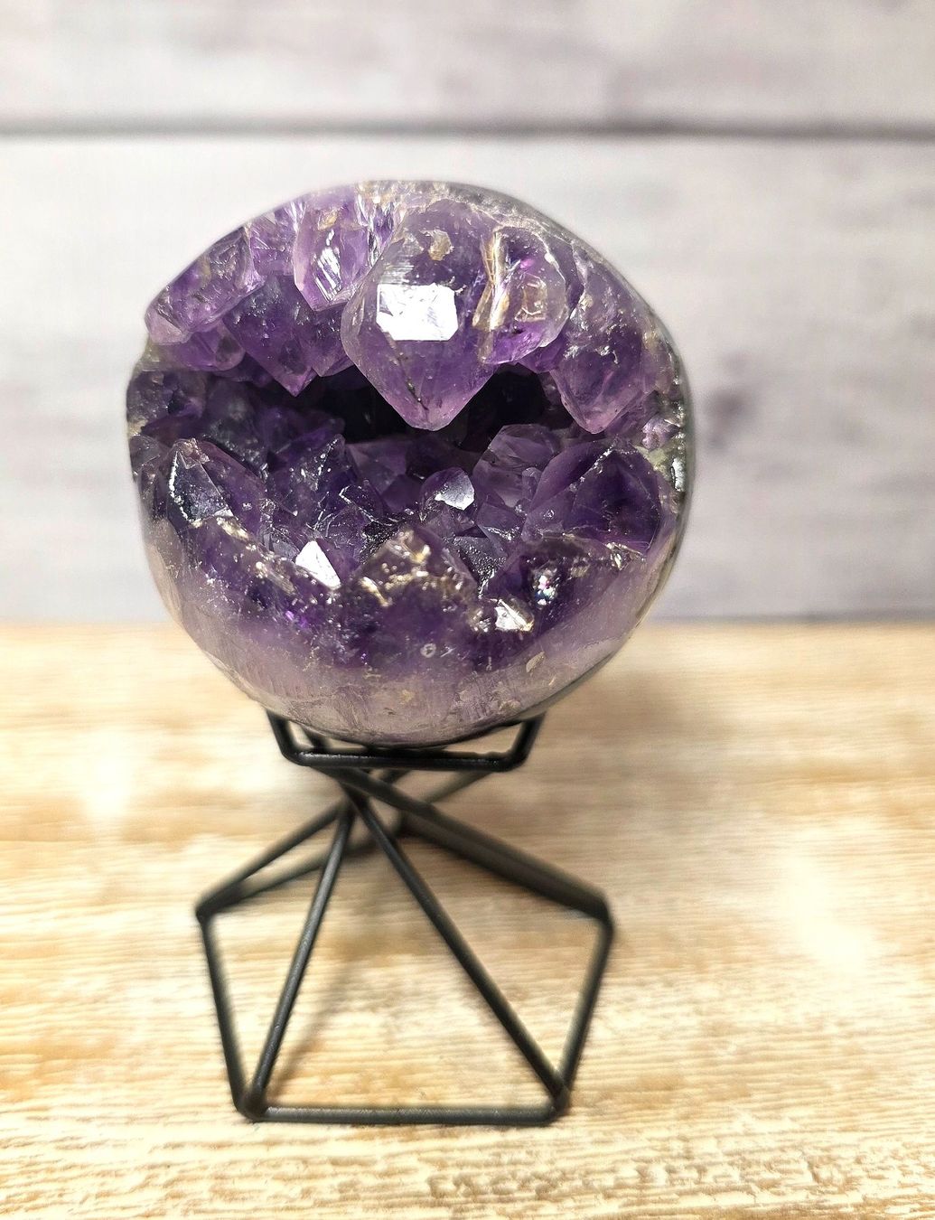 Minerali & Pietre curative: Amethyst Drusen Kugel 59mm 245g – Nuovo e nell'imballaggio originale da Matzingen venduto da Shay_Crystalz 1