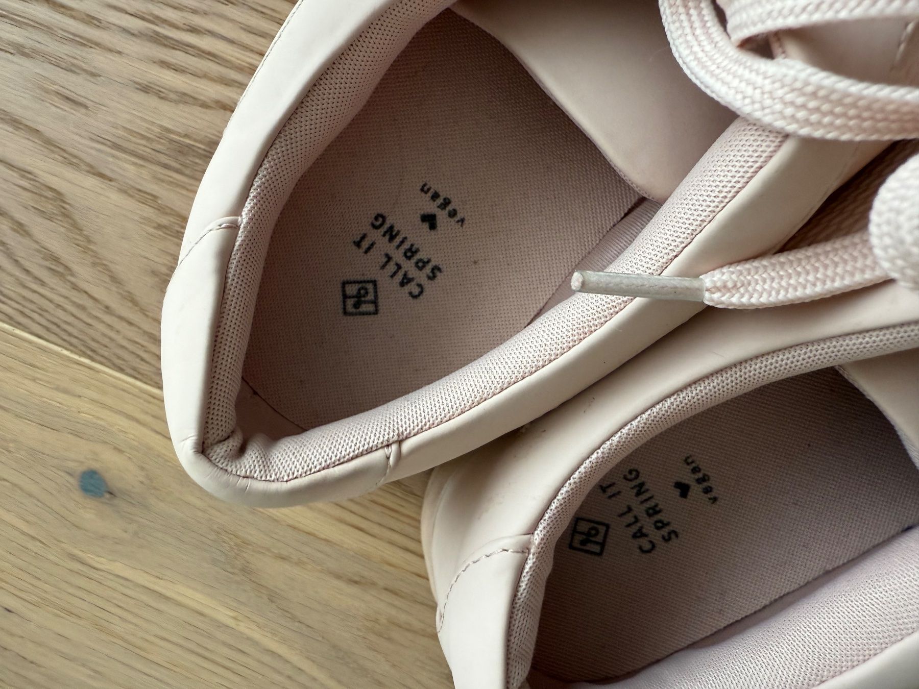 Chaussures filles: Turnschuhe rosa – D'occasion à Richterswil par KAYLEIGH_77 2