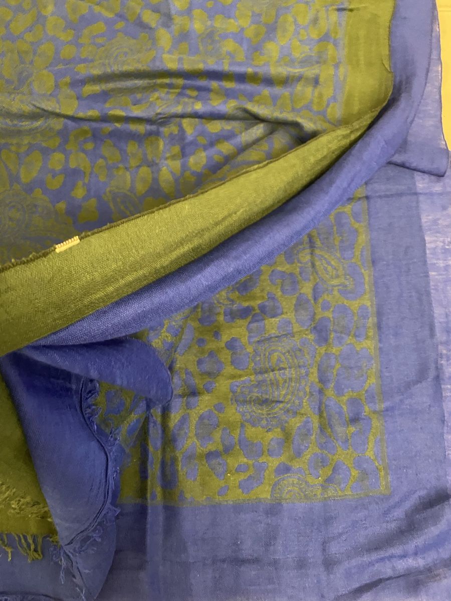 Foulard & Sciarpe: Wolle / Seide Schal 🌸 – Usato da Opfikon venduto da Luis144 3