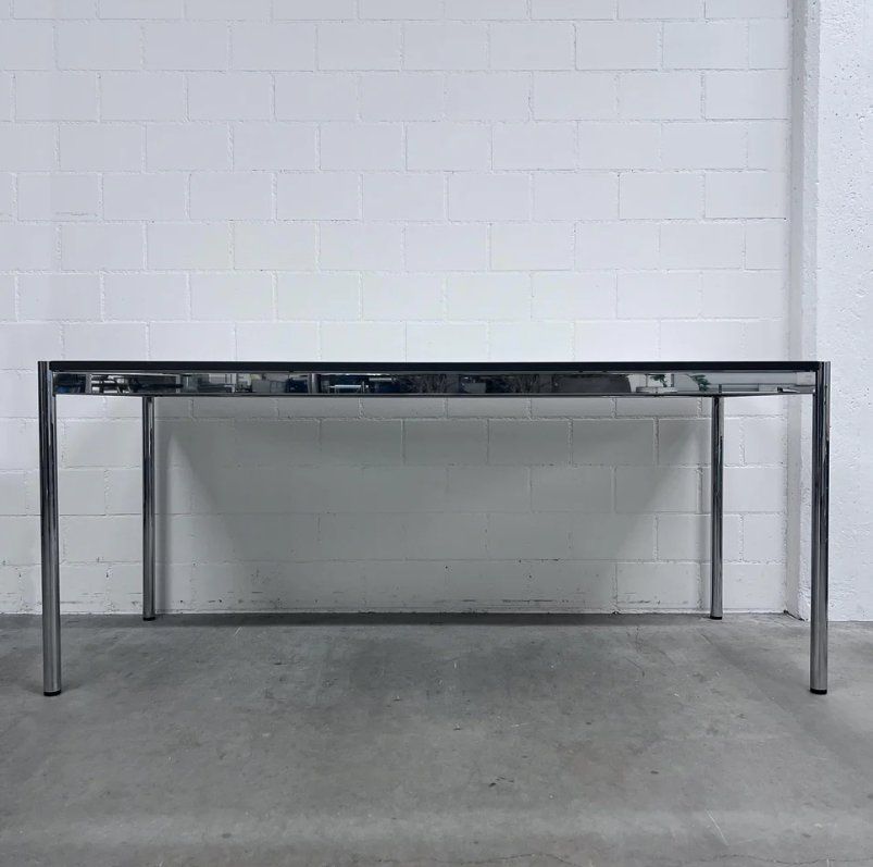 USM Tavoli: USM Tisch, Kunstharz Perlgrau, 175x75cm – Usato da Winterthur venduto da ced_x9sr 2