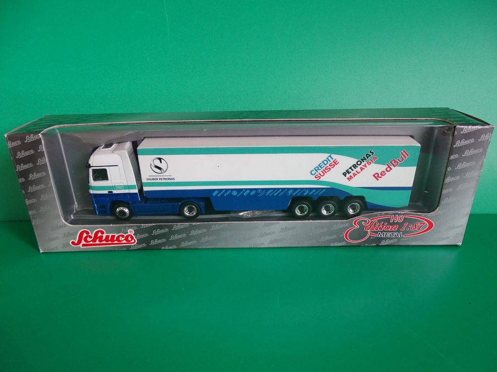 MB Actros V8 "SAUBER PETRONAS" von Schuco 1/87 Kaufen auf Ricardo
