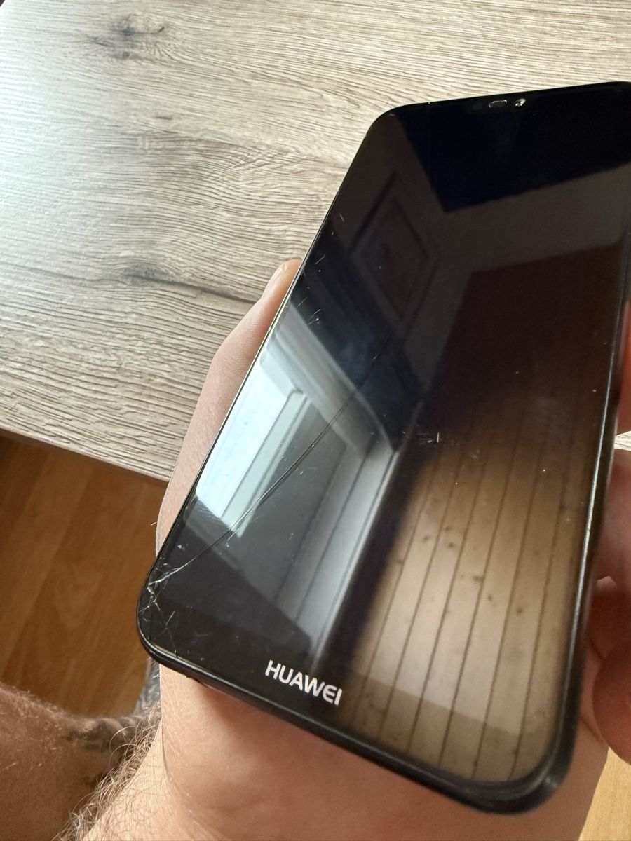 Huawei Telefoni cellulari / Smartphones: HUAWEI P20 lite - black – Usato da Obergösgen venduto da MWZ123 2