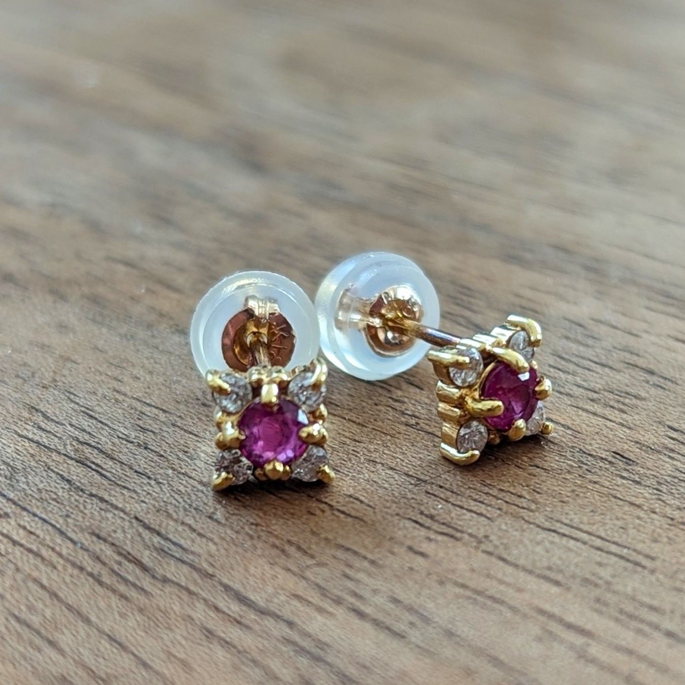 Orecchini pendenti & Orecchini a lobo: 18K Ohrstecker – Usato da Zürich venduto da Stonejewelry