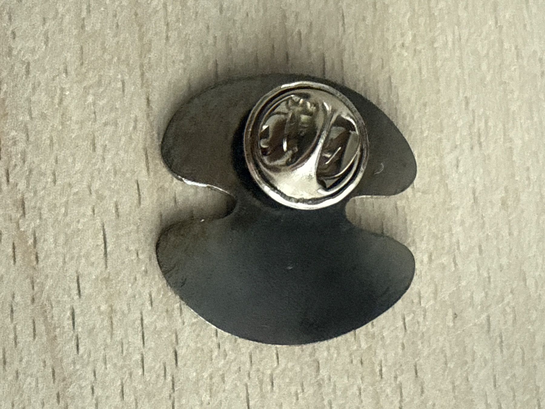 Plaquettes & Badges: Pin ELTECAD DevICAD – D'occasion à Glattbrugg par Schweigmatt 1