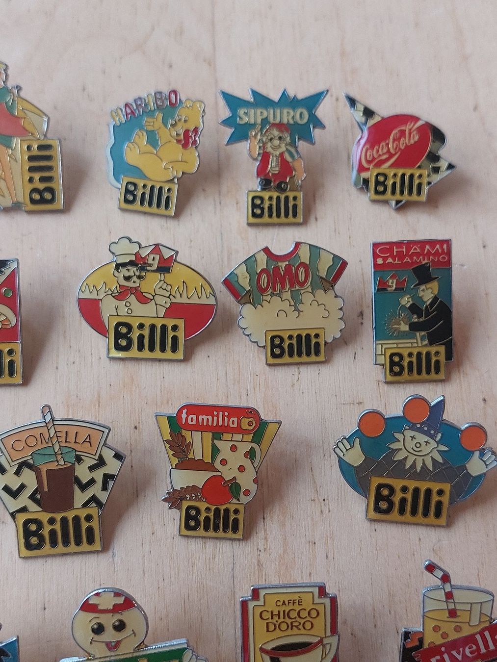 Placchette & Badge: 29 BILLI  -  PIN – Usato da Gipf - Oberfrick venduto da Esnoopy 2